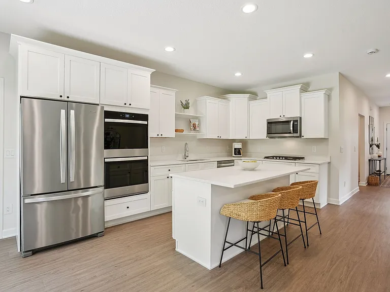 709 S Division St — Photo 12