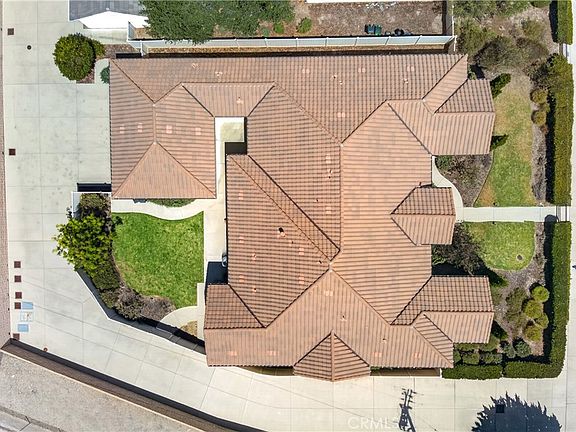 4th image of 1469 E Foothill Blvd
