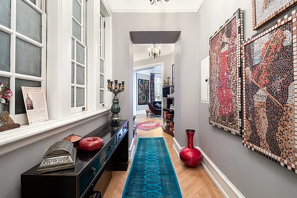 Rented by Sotheby's International Realty | media 13