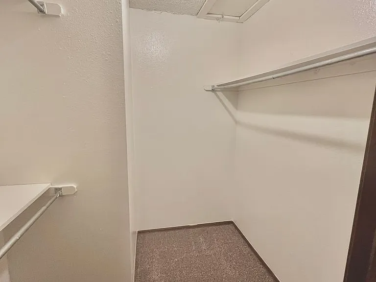 312 Falcon Ct — Photo 28