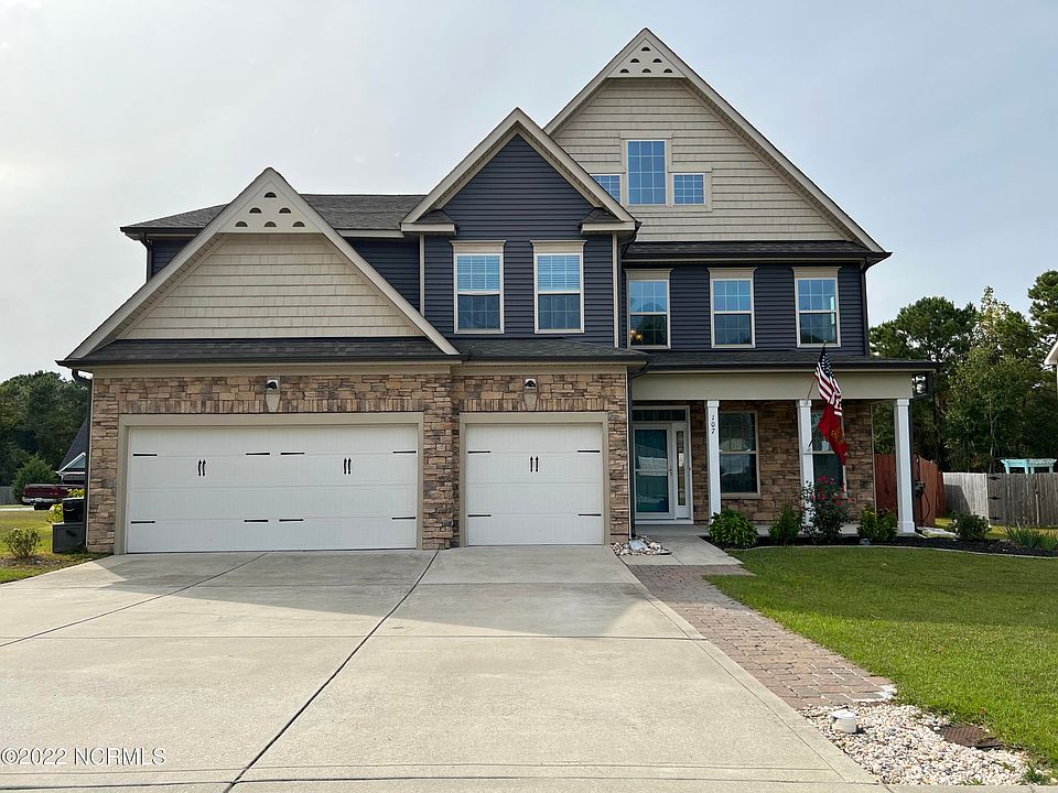 1st image of 107 Creek End Ct