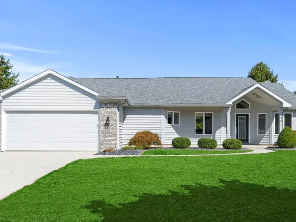 924 Golden Hawk Dr, Auburn, IN 46706