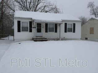 10327 Renfrew Dr, Saint Louis, MO 63137