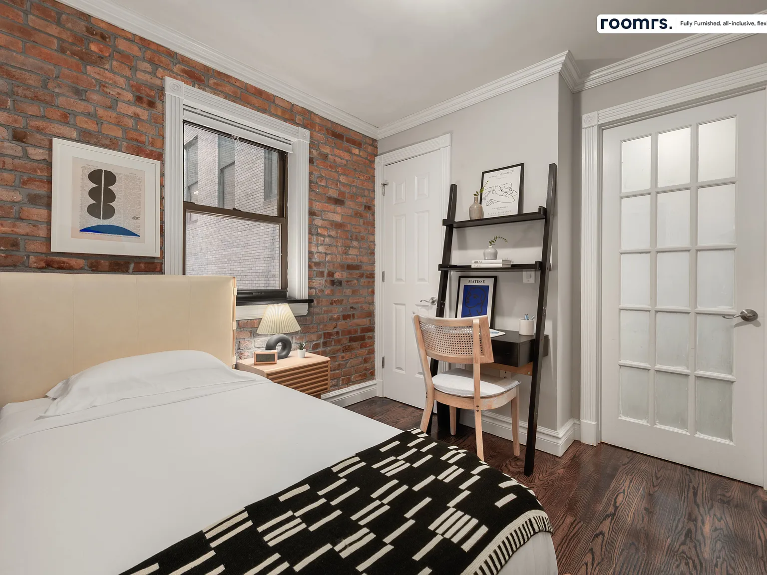 3 bed, 482 sqft, $2,262 — Photo 1
