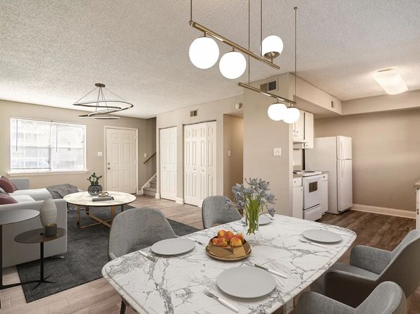 2096 E Main St APT 22H