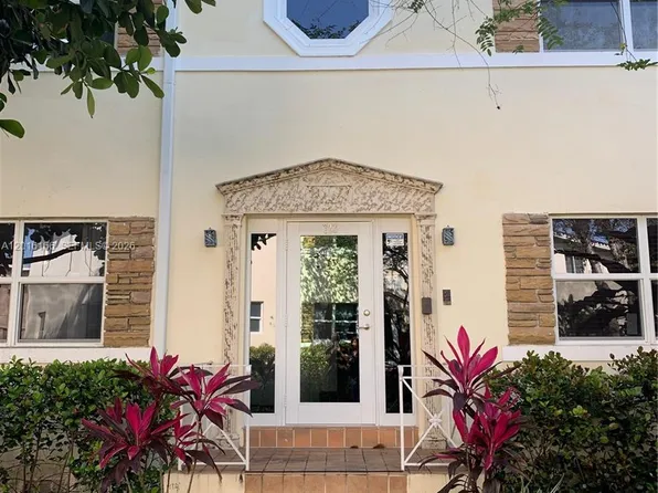 723 NE 91st St APT 3C, Miami Shores, FL 33138