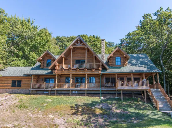 1705 S Glen Rd, Shelby, MI 49455