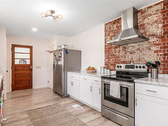 5th image of 1617 Doaks Ln