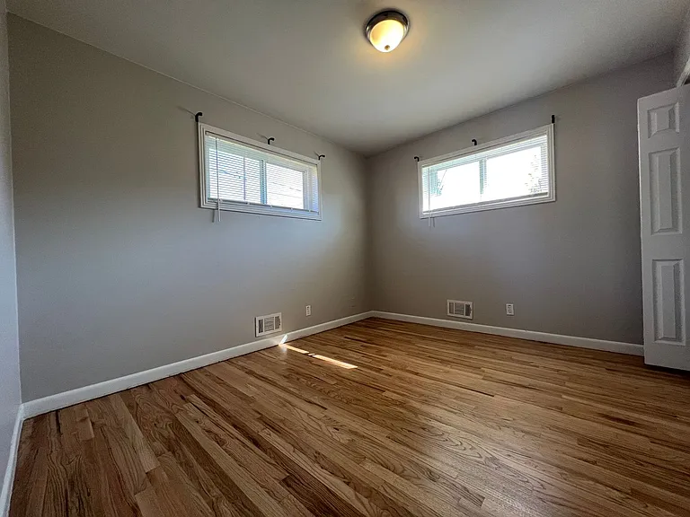 1365 Lucille Ct — Photo 12