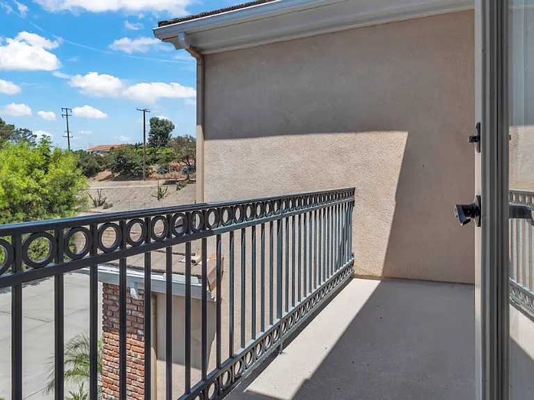 10 Clearwater Cv — Photo 32
