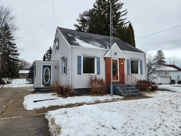 1330 West Washington AVENUE, Cleveland, WI 53015