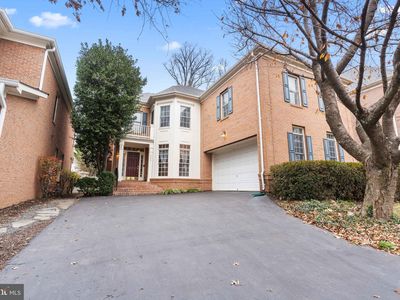 10090 Cover Pl, Fairfax, VA, 22030
