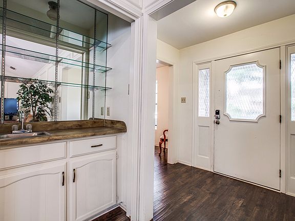 4th image of 5005 Dawnwood Ct