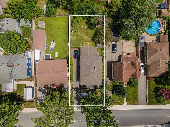 4th image of 30 Shotwell St