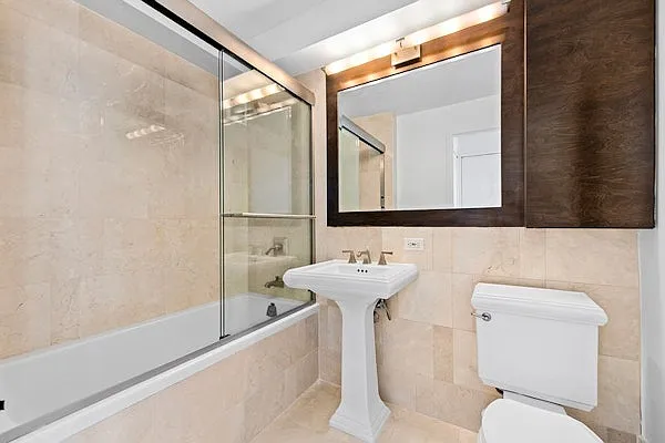 235 E 55th St #39C — Photo 6