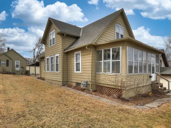 4663 Marcy St, Omaha, NE 68106
