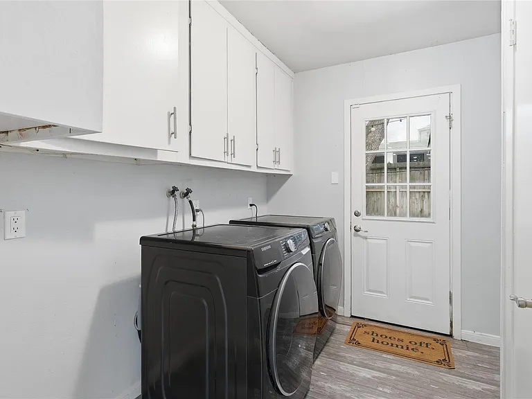 5347 Rutherglenn Dr — Photo 19