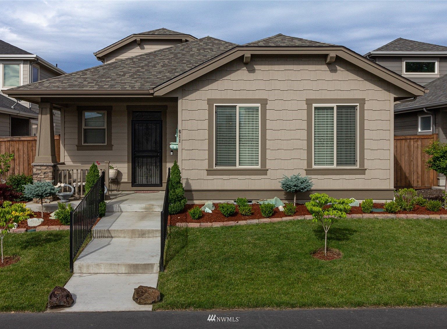 611 SE Whimbrel Loop, College Place, WA 99324 Zillow