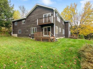 169 Balsam Ln, Waterbury Center, VT 05677