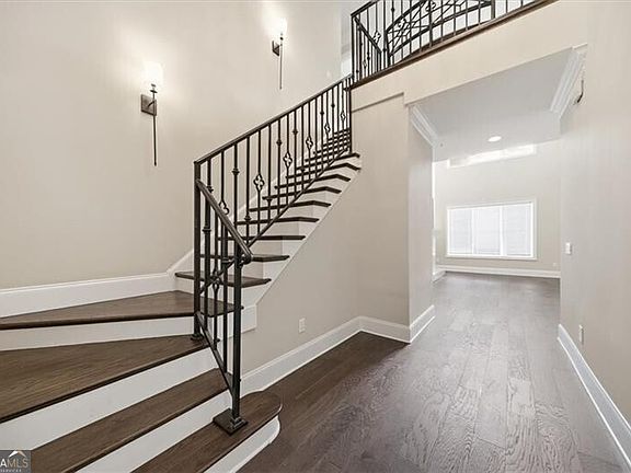 5th image of 3280 Stillhouse Ln SE Unit 401
