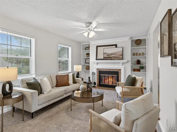 9137 Wrenwood Ln, Saint Louis, MO 63144