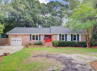 977 Colonial Dr, Mount Pleasant, SC 29464
