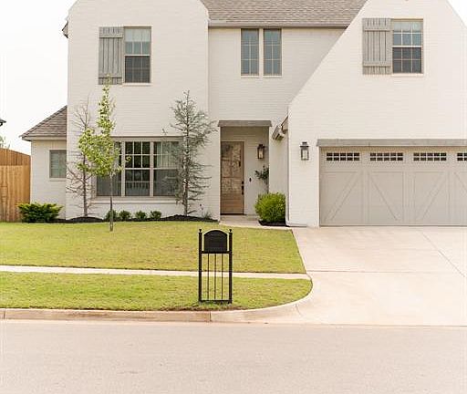 2nd image of 3832 Stone Hill Ln