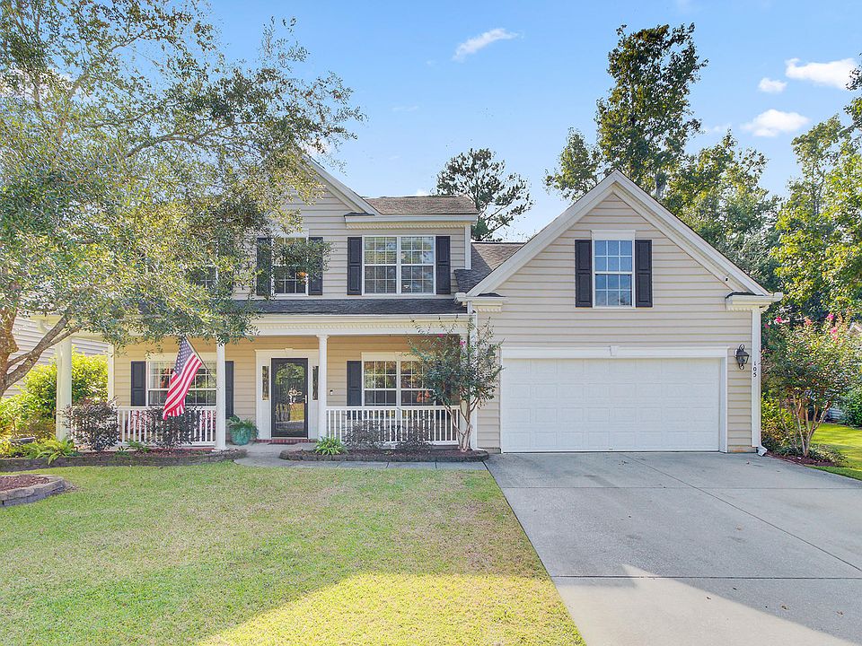 1st image of 105 Chancellors Dr