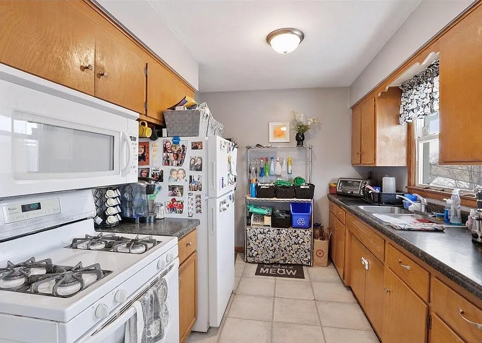 Building Photo - 4540 Tyler St NE #2
