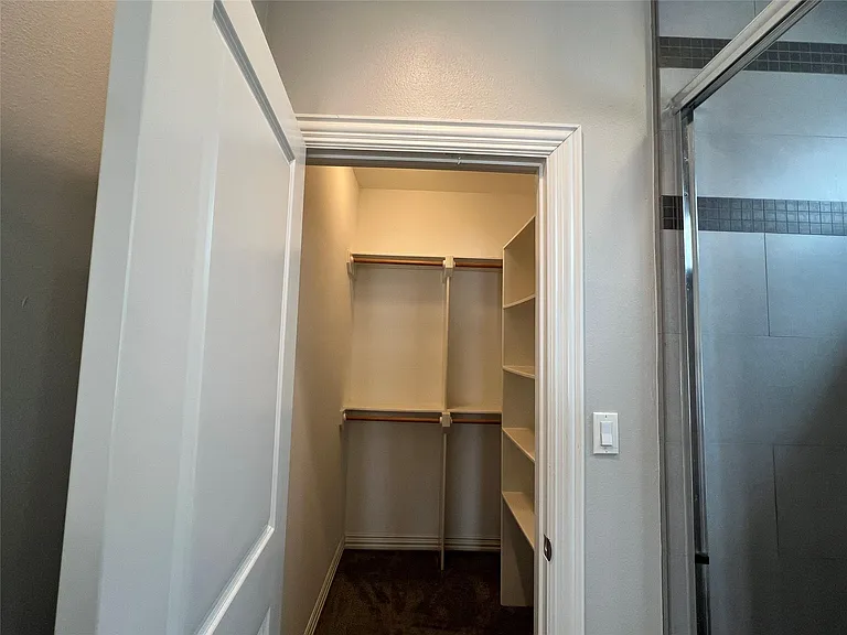 2314 Camden Dr — Photo 6