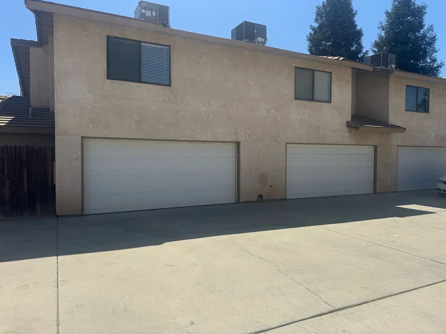 8200 Laborough Drive - B — Photo 3