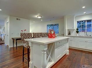 4444 Moorpark Way APT 101, Toluca Lake, CA 91602