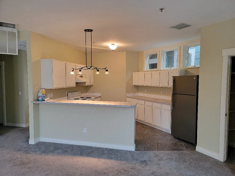 2 bed, 1050 sqft, $1,850 — Photo 4
