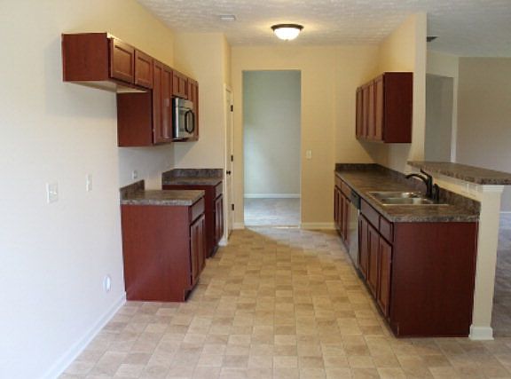 5th image of 5749 Olivia Ln