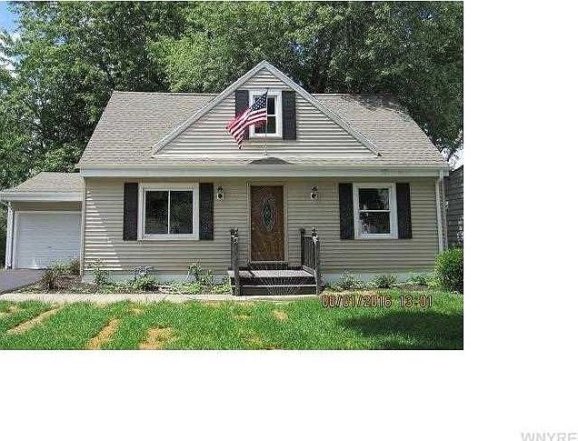 1st image of 28 Briarwood Dr