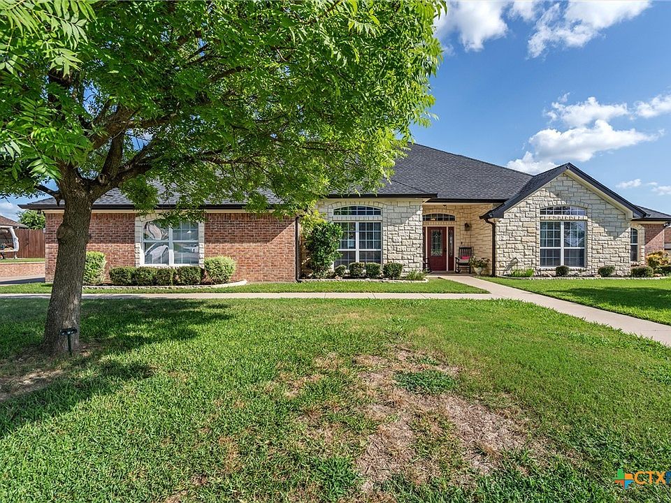 1st image of 1414 Gomer Ln