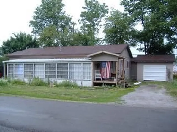 7452 Foster St, Russells Point, OH 43348