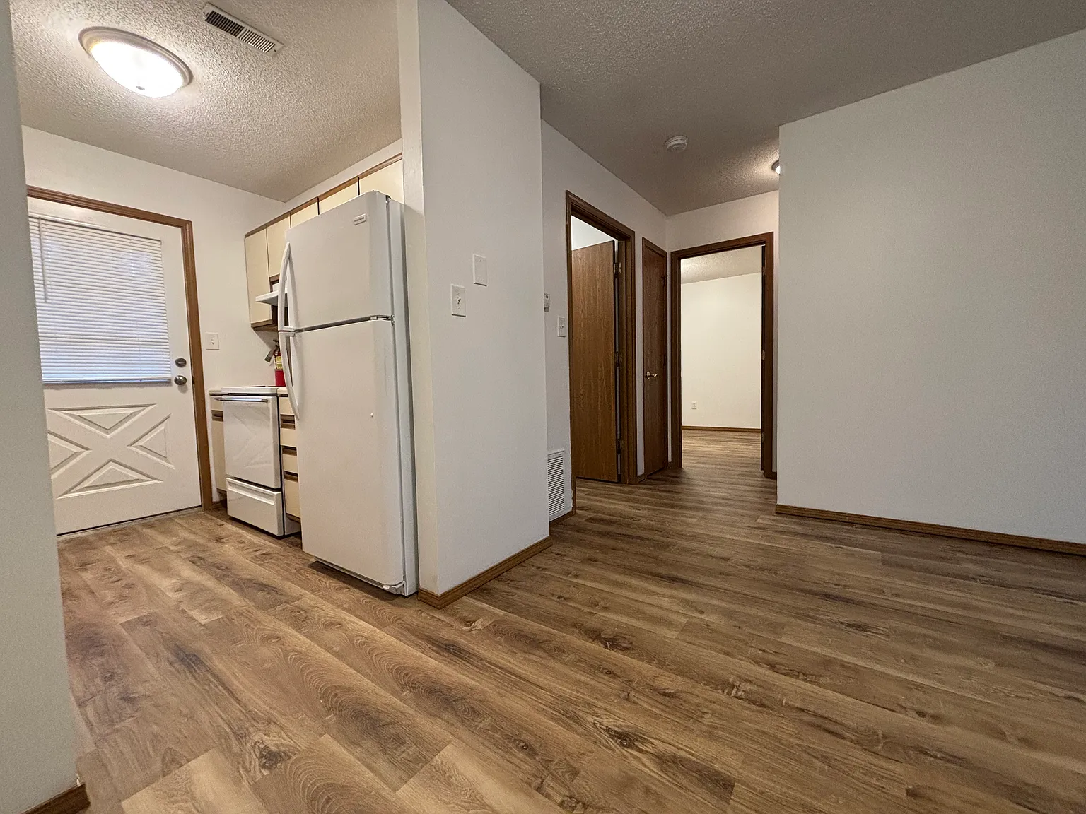 2 bed, 850 sqft, $850 — Photo 4