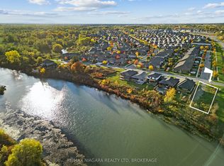 242 Colbeck Dr, Welland, ON L3C 5B3