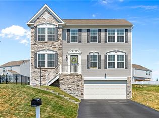 222 Horse Shoe Dr, Clinton, PA 15026