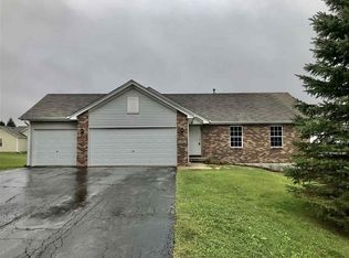 11371 Jasmine Dr, Roscoe, IL 61073