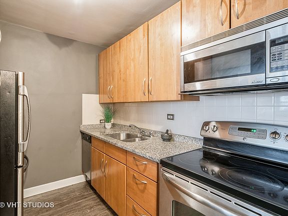 4th image of 535 N Michigan Ave APT 1801