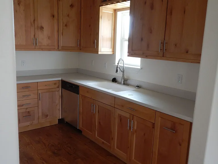 412 Bowman Ave — Photo 3