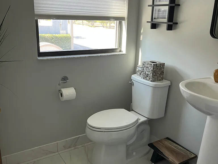 601 Windward Cir N — Photo 9