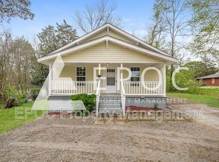 2409 Waterbury St, Winston Salem, NC 27107