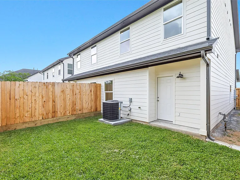 6138 Brookfield Dr #A — Photo 23