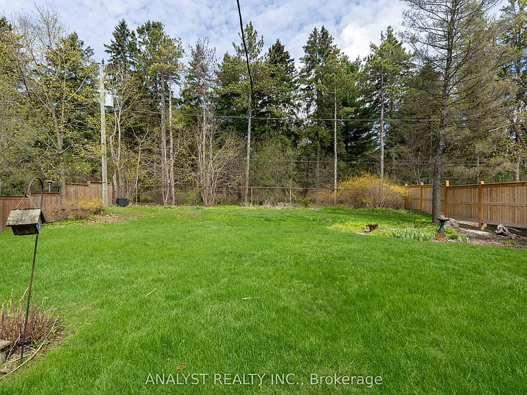 104 Cardish St — Photo 5