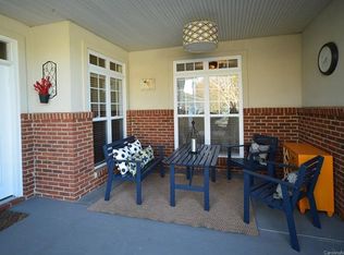 8833 Legacy Lake Ln, Charlotte, NC 28269