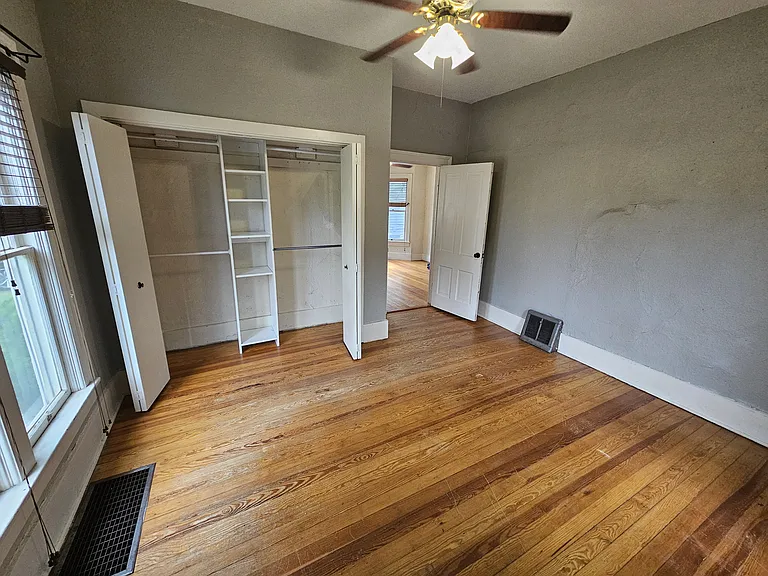912 N Royer St — Photo 4