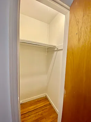 Rented by CMV Realty Inc. | media 8